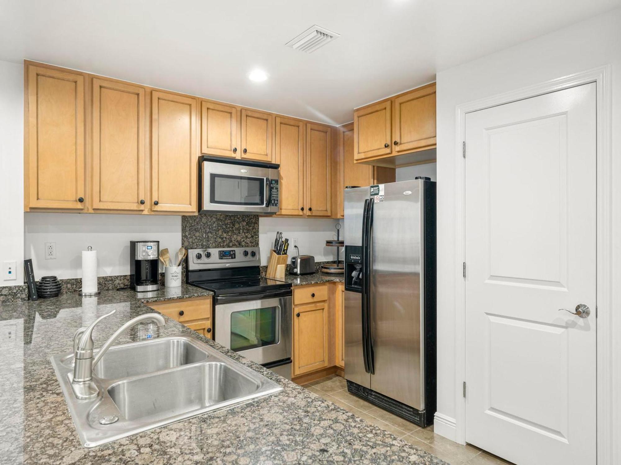Sterling Breeze #907 C Apartment