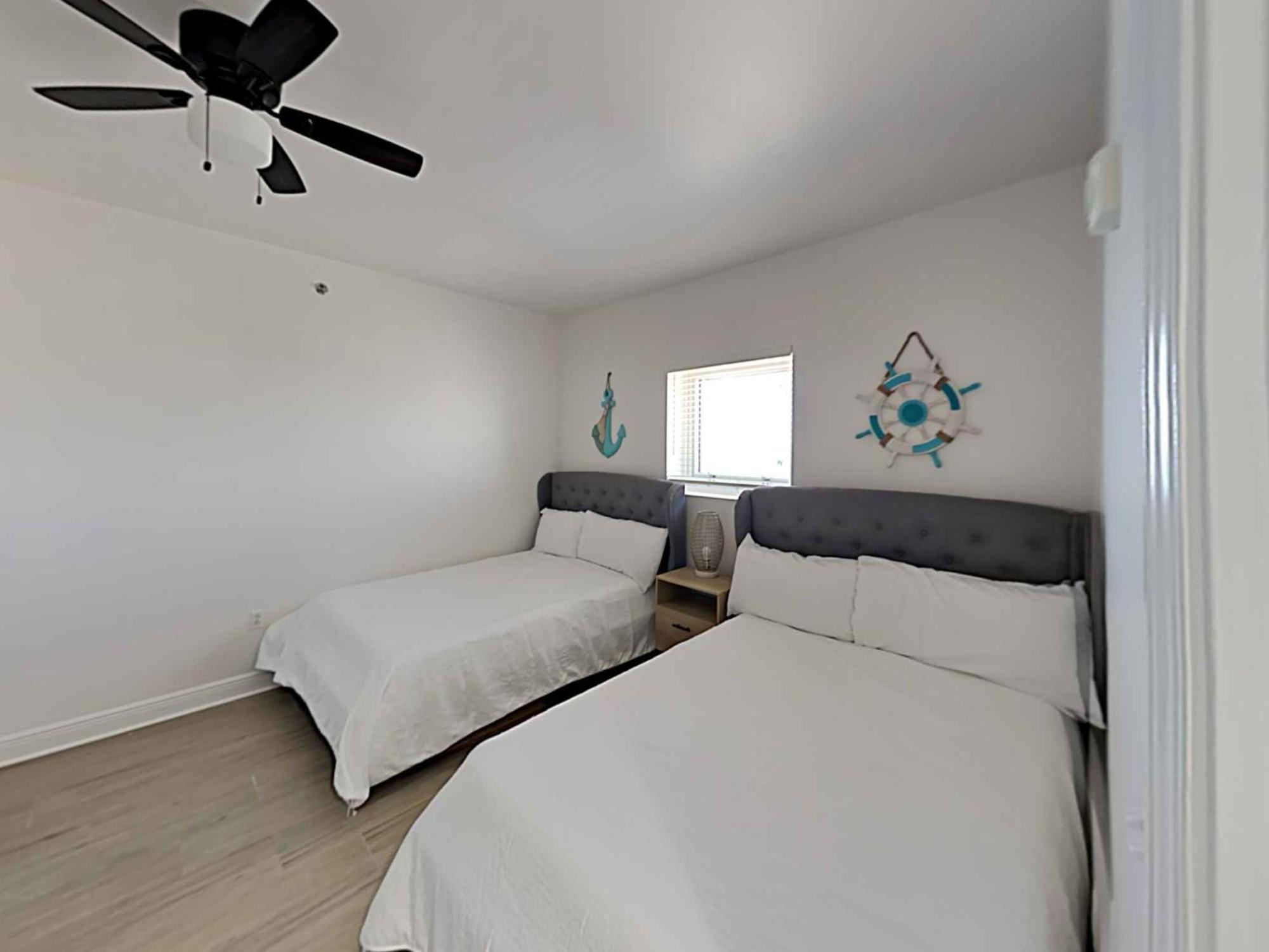 Sterling Breeze #907 C Apartment *